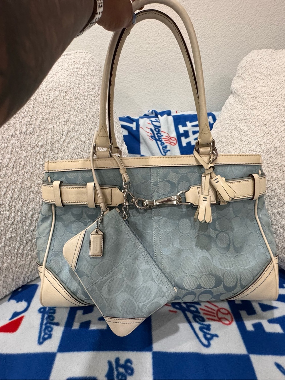 Y2K-era Coach Hampton Signature Satchel w/ wristlet
